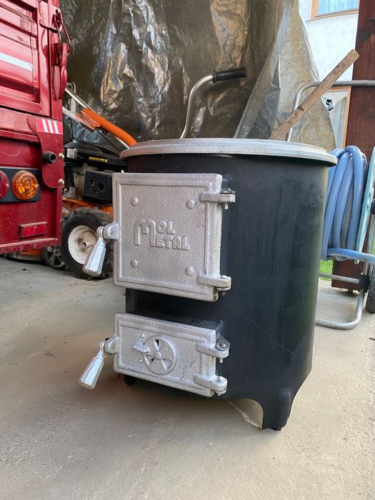 Vând boiler și focar împreună