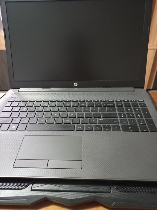 Laptop HP ryzen5