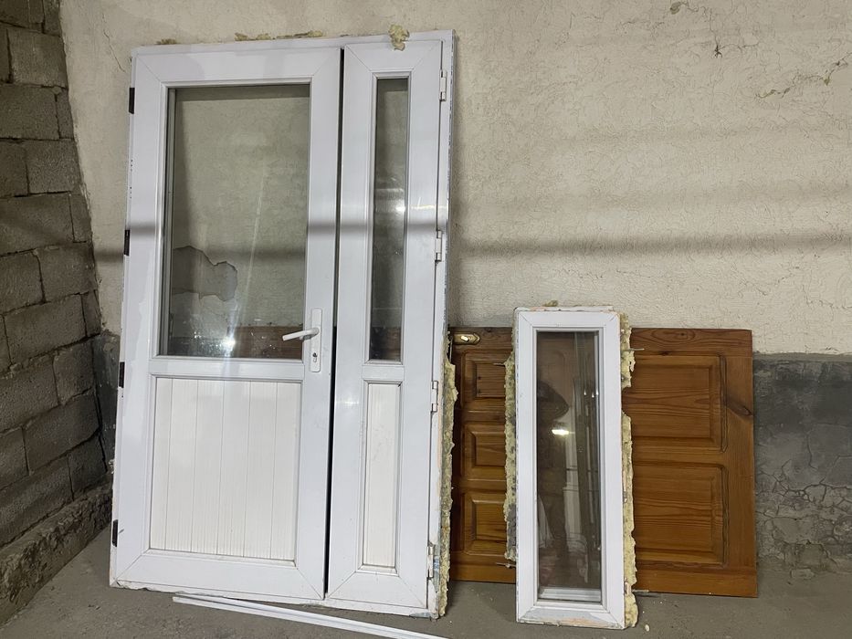 Пластик есік сатылады