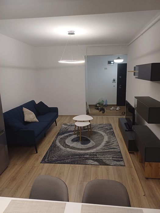 Inchiriez apartament sect 5