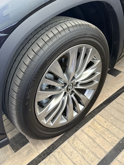 Toyota Highlander Limited Hybrid