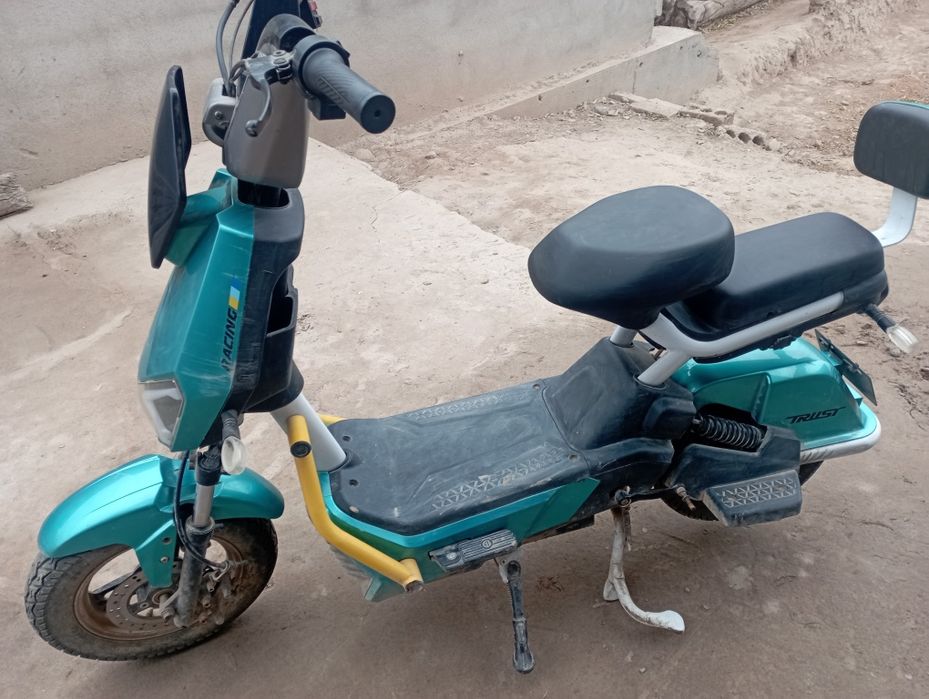 Skuter minilgan ozgina