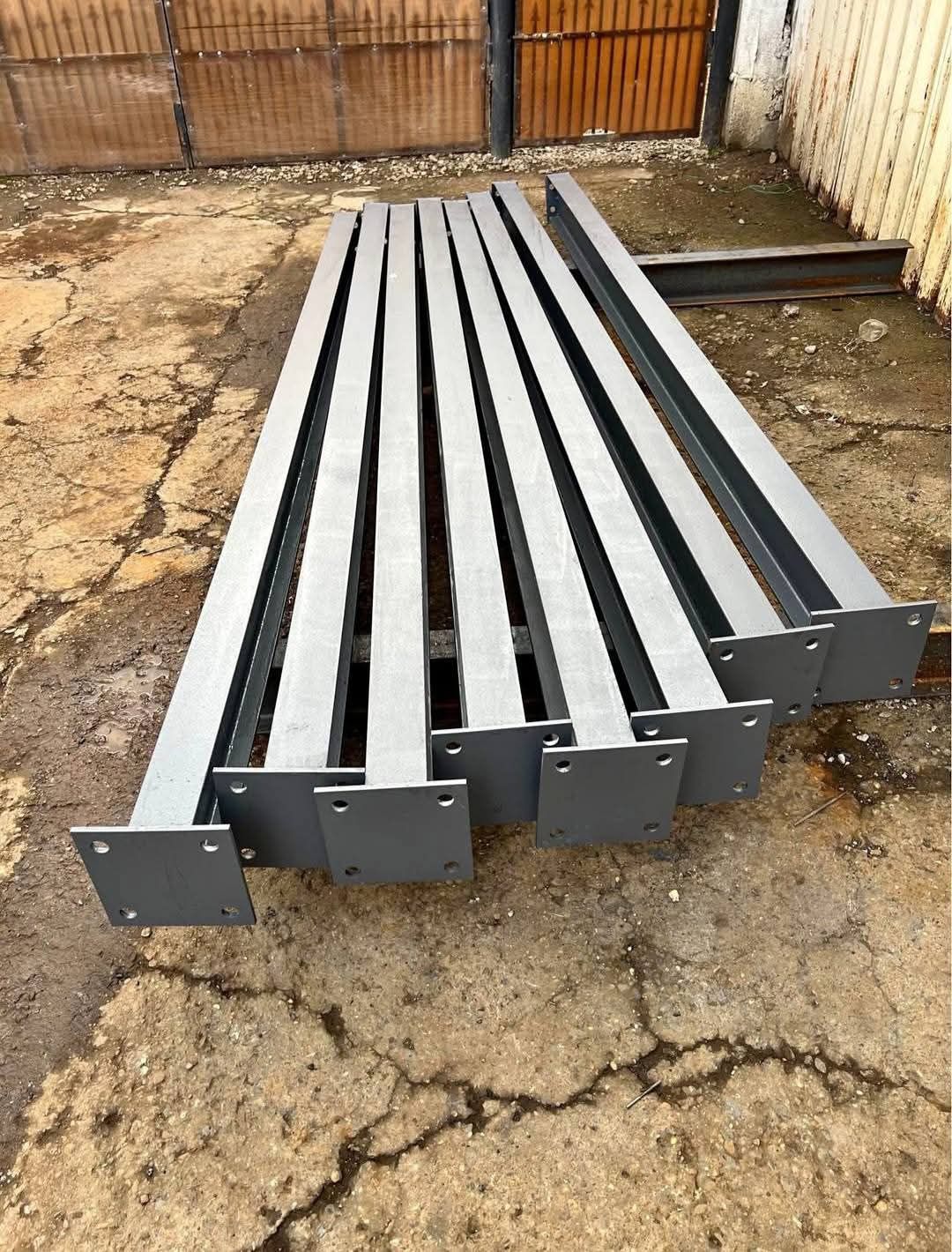 Vând hala metalică 8x16x4