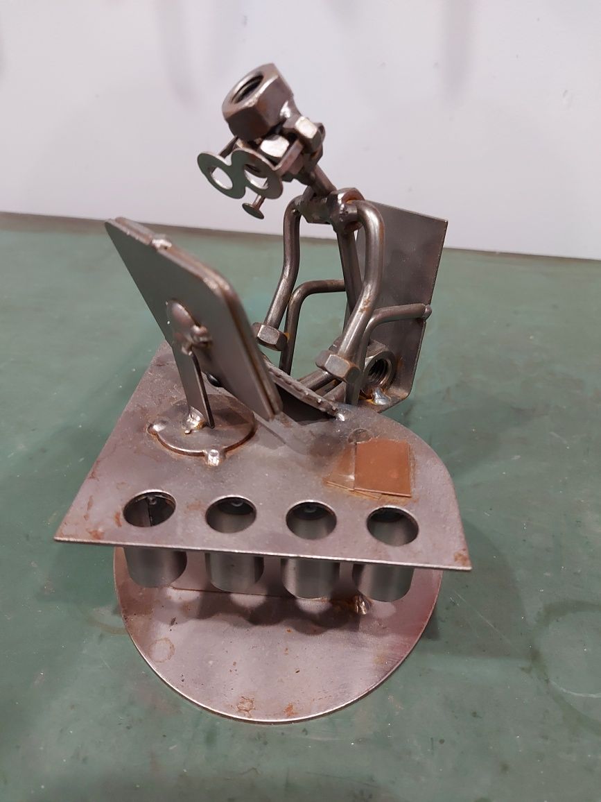 Figurina metalica suport pixuri