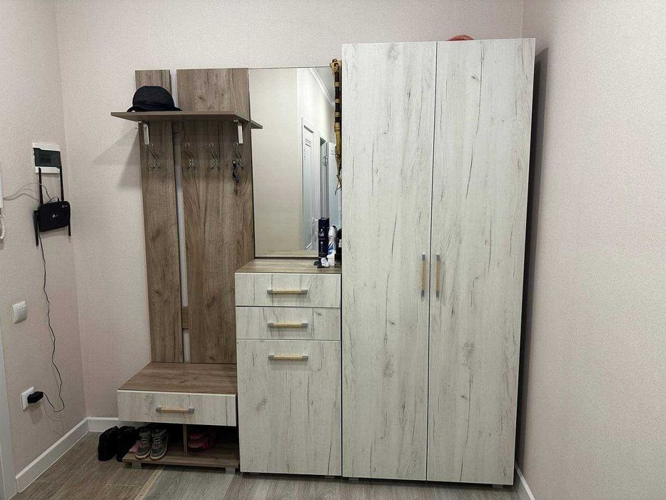 Продам прихожую, недорого, в отличном состоянии