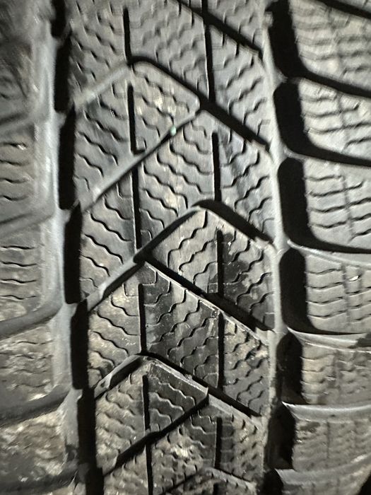 Cauuciucuri 225/45/18 iarna Pireli