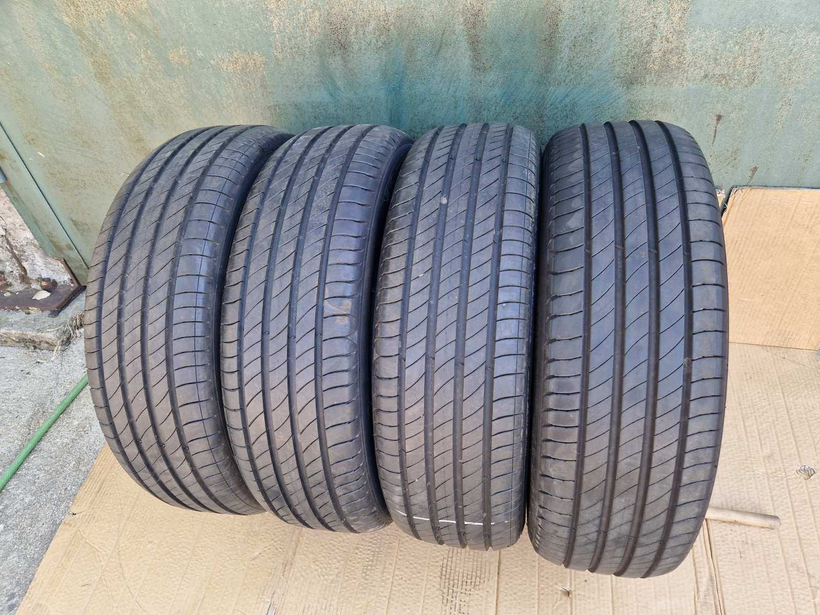 4 Michelin R18 195/60
летни гуми
DOT2224
