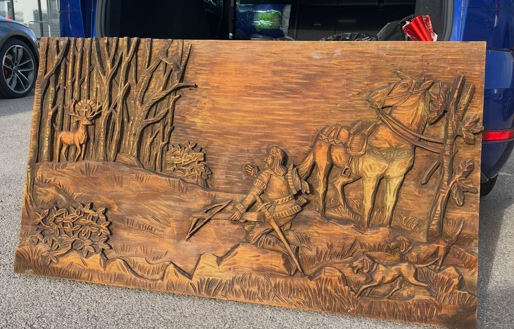 Ловна сцена - дърворезба