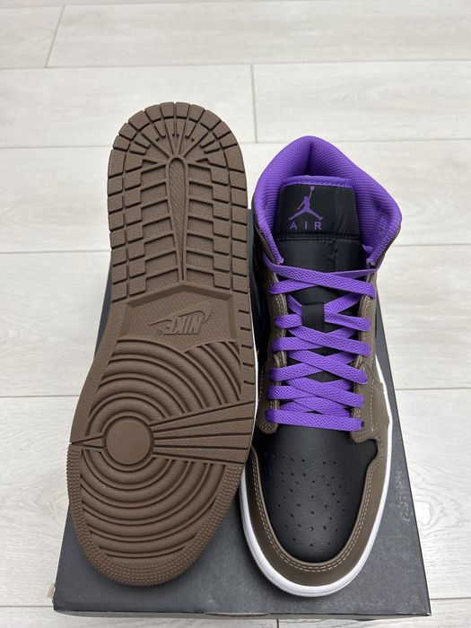 Vand adidasi AIR JORDAN 1 Mid, originali, noi la cutie