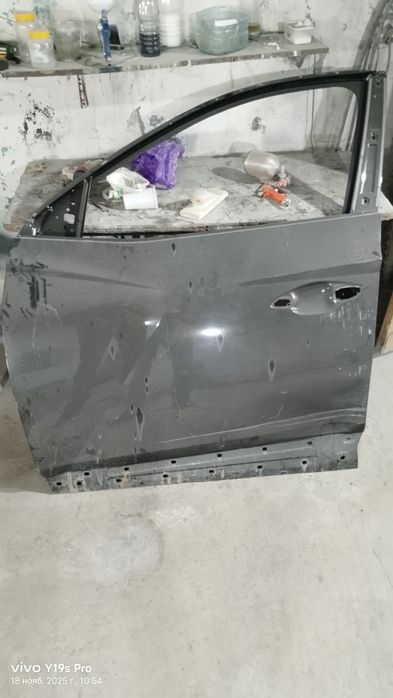 Продам дверь туксон.