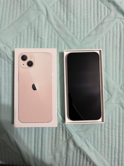 Продам айфон 13