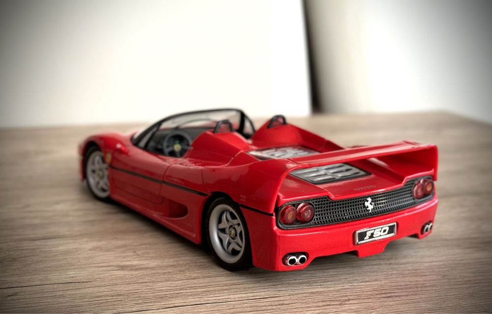 Macheta 1:18 Ferrari F50 Maisto