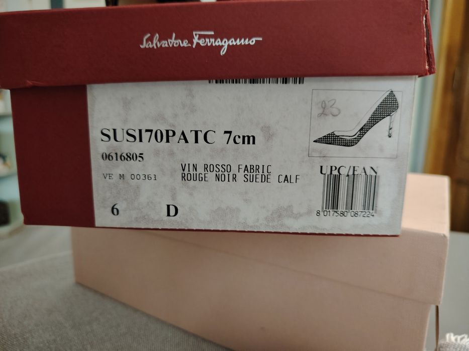 Pantofi Salvatore Ferragamo 36 si Miu Miu 36 noi