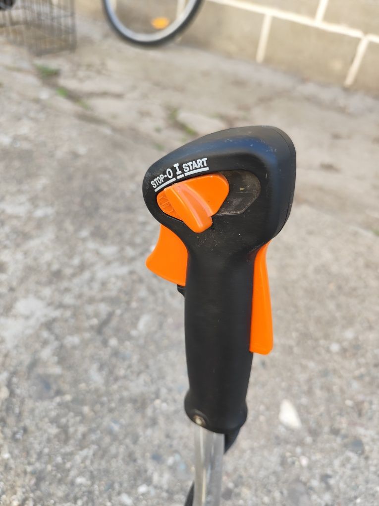 Продавам храсторез STIHL FS 55