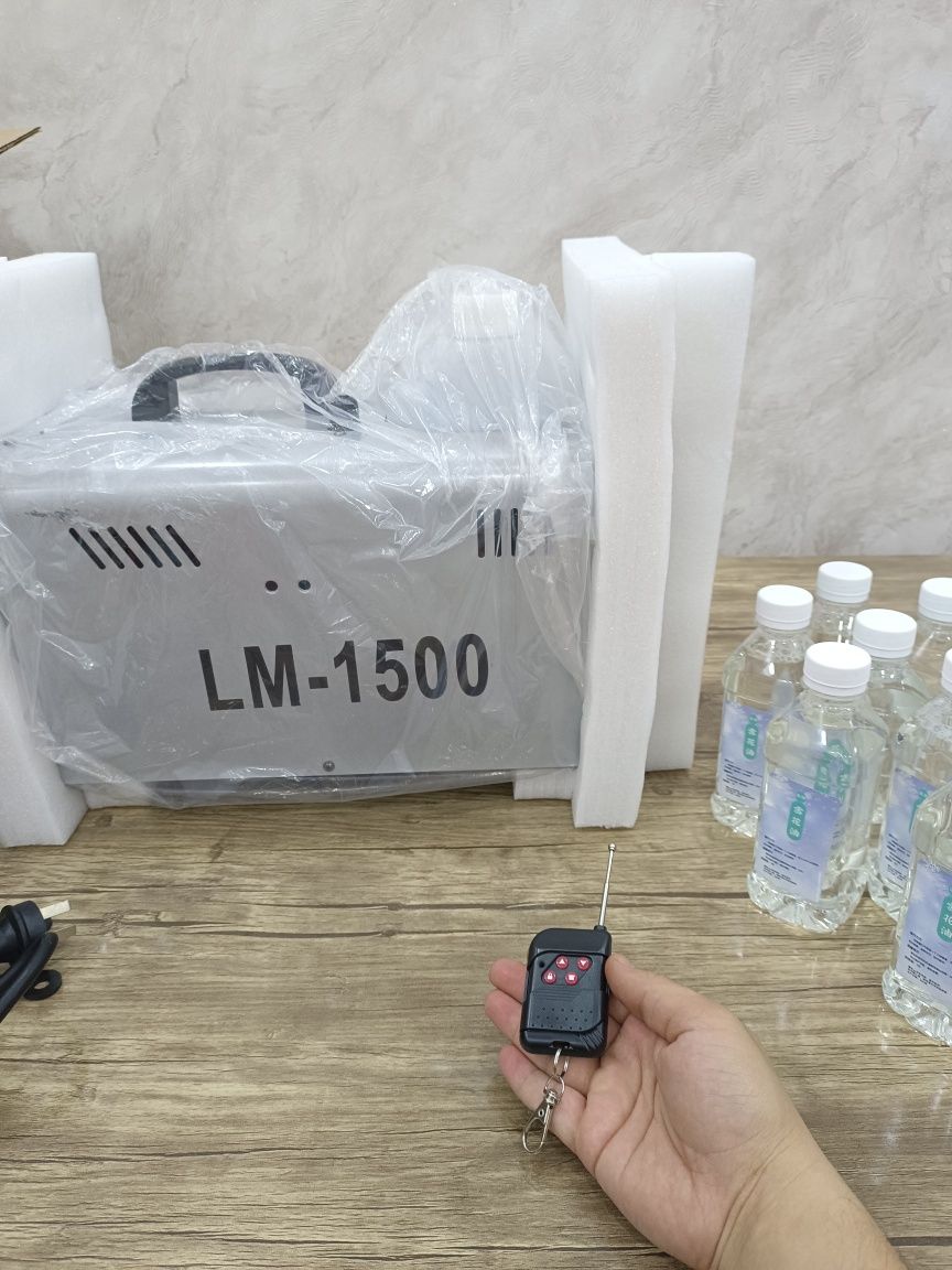 Аппарат для снега от бренда LION KING 1500W