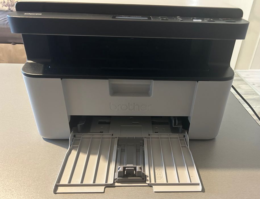 Продавам мултифункционално устройство Brother DCP-1623W