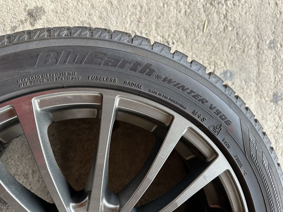 Джанти Skoda с зимни гуми Yokohama 225/45/17 DOT1824 на 1 зима