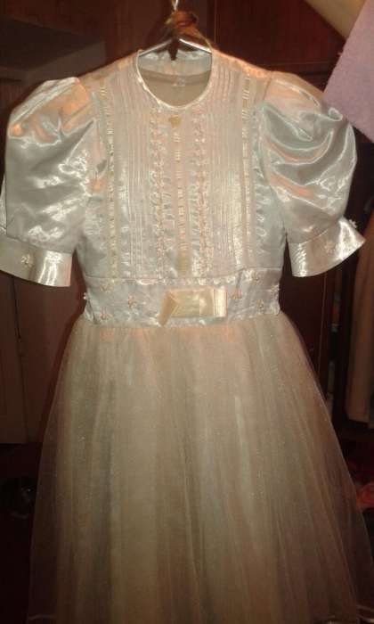 Платья нарядные,для любого праздника,выпускного начальной школы,ОБМЕН!