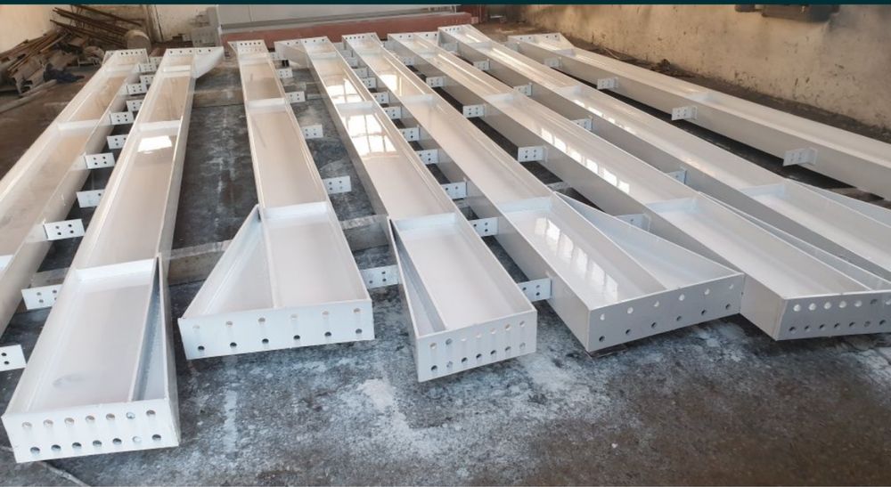 vând structură metalică redusă la preț 50% la orice