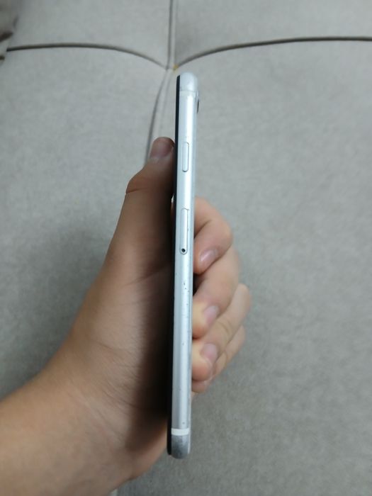 Iphone se2 в отличном состоянии