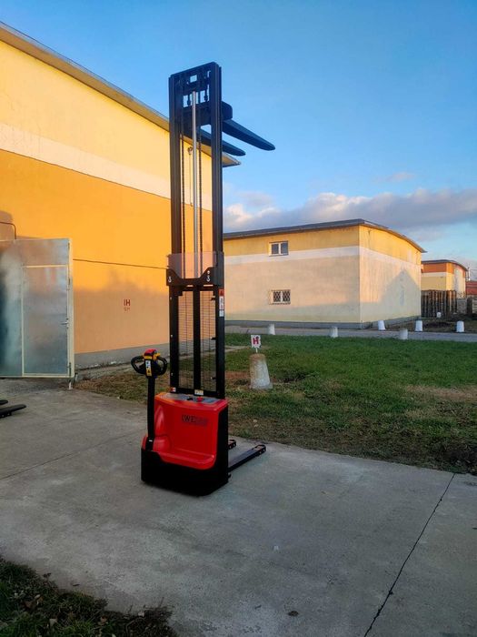 Liza electrica cu catarg WS15H 1500KG 2000MM - 3500MM