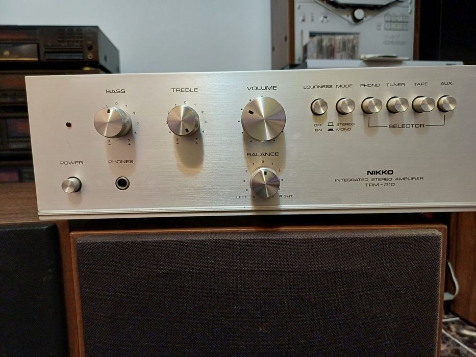 Amplificator vintage Nikko TRM-210