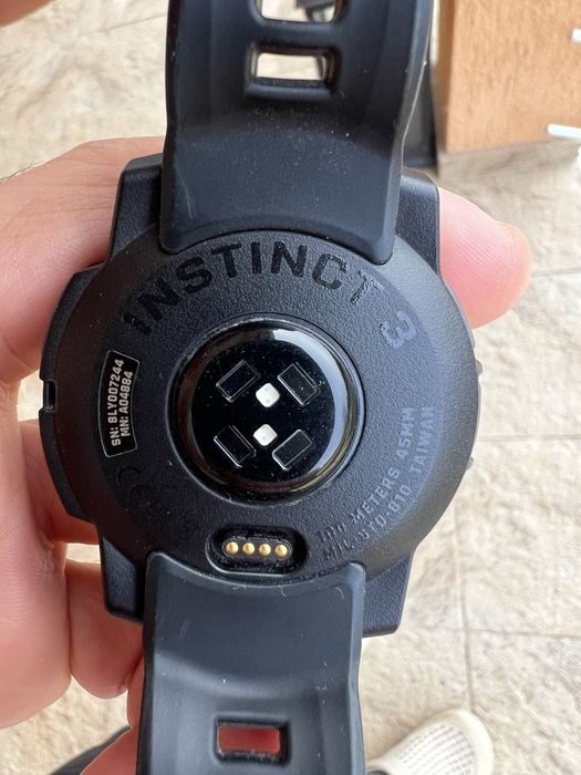 Garmin Instinct 3 Amoled