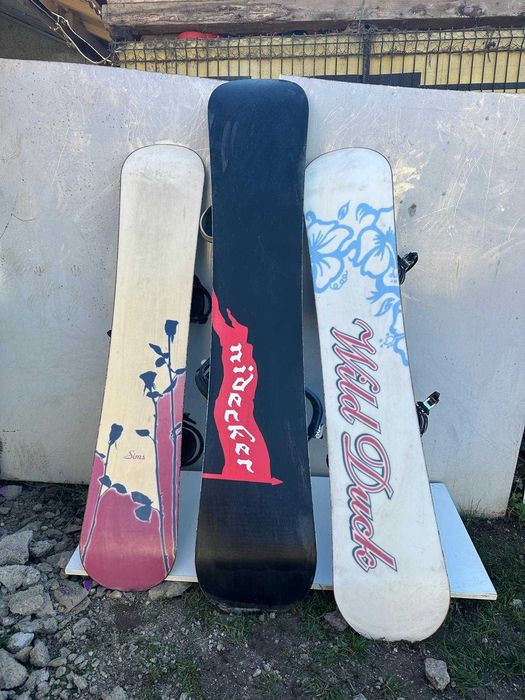 Plăci Snowboard cu prinderi + booti mărimea 41 – Prețuri avantajoase