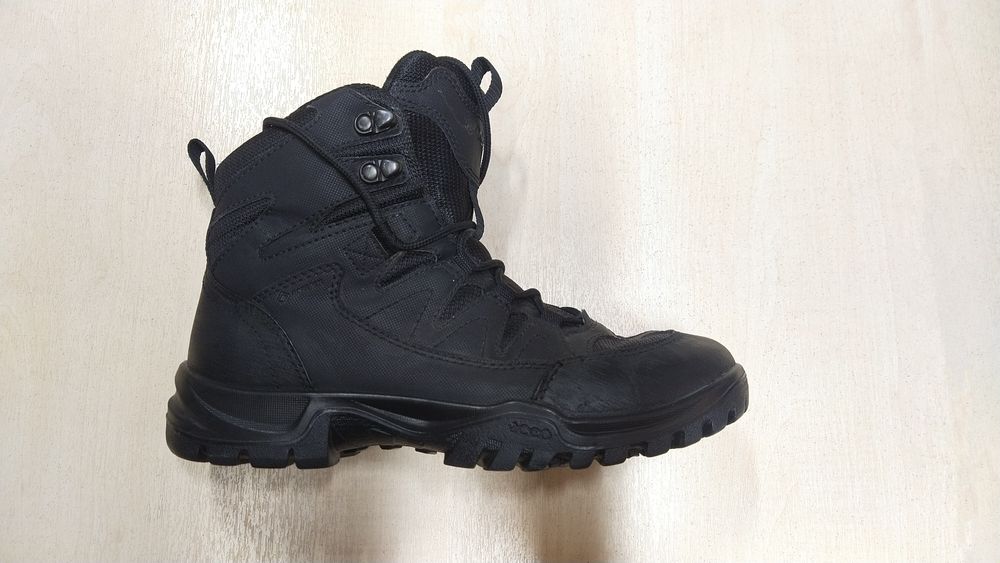 Ботинки Ecco Original. 39р. Пр-ль: Италия. Кожа и текстиль. Качество !