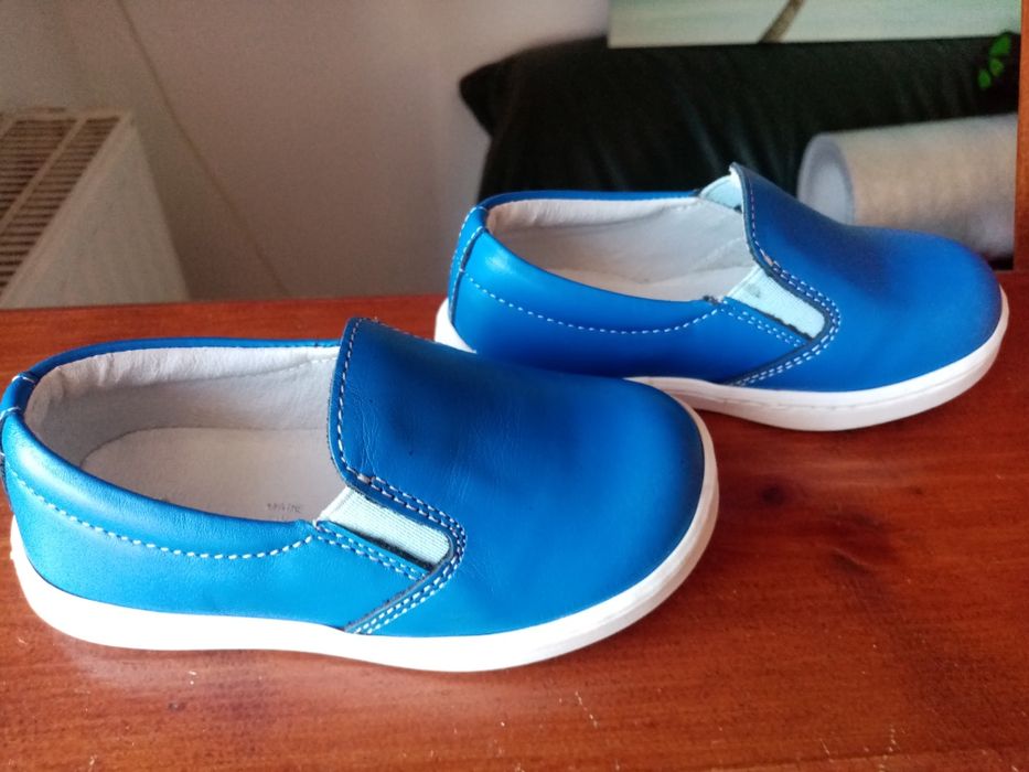 Pantofi pentru copii, noi nouți, mărime 24