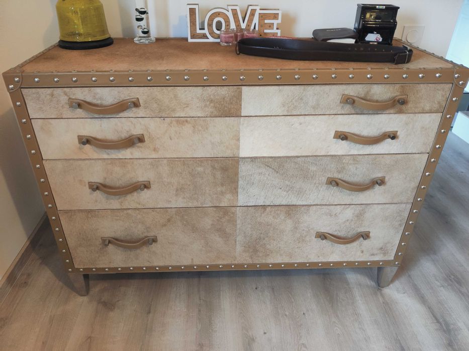 Tablouri  și multe altele