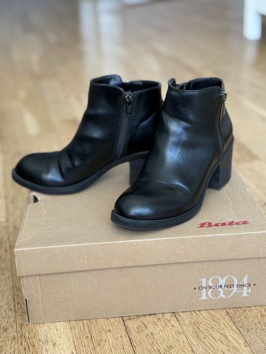 Кожени боти марка Bata, 36 номер