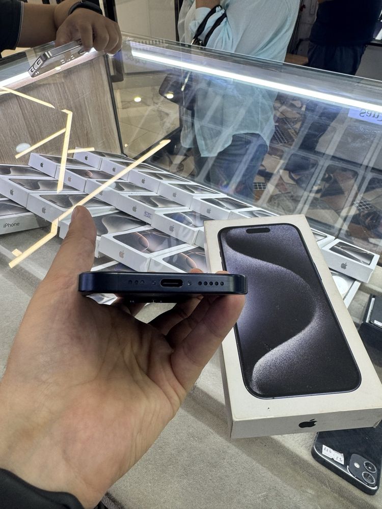 iPhone 15 Pro 128 gb blue ideal