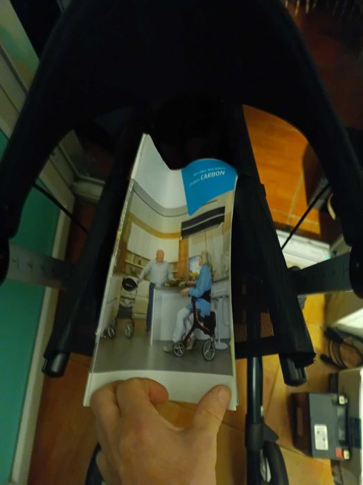 rolator din carbon nou