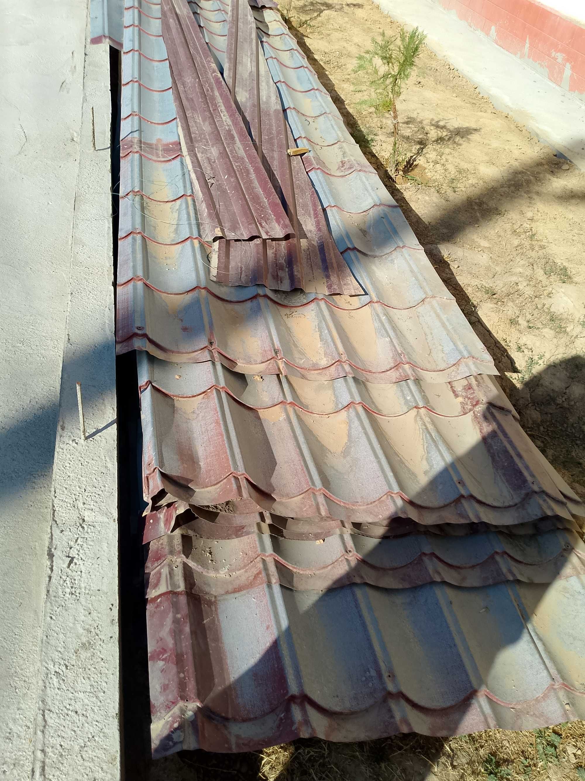Cheripitsa tomdan yechilgan yaxshi holatda