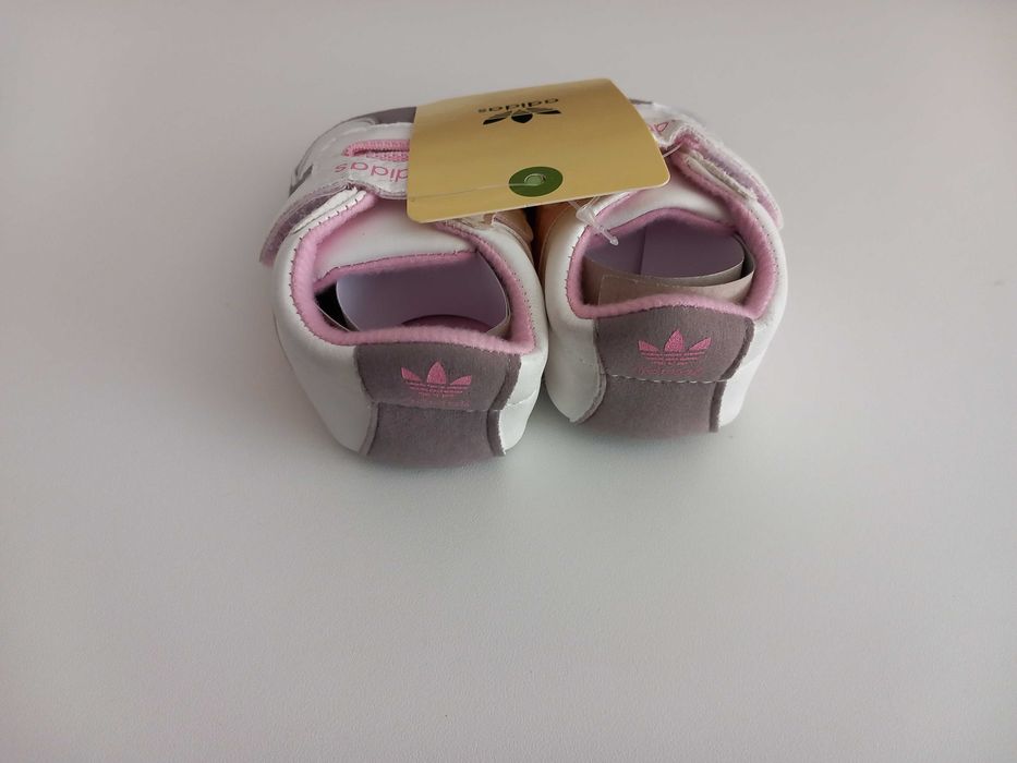 Бебешки обувки / маратонки / буйки Adidas