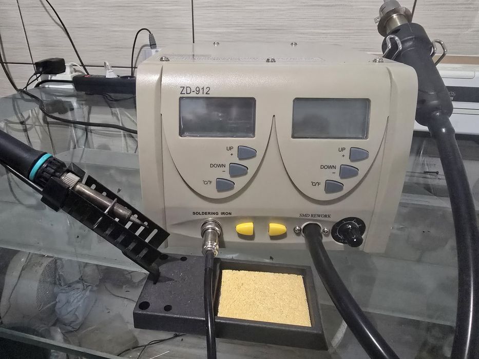 State de lipit plus aer cald Zd-912