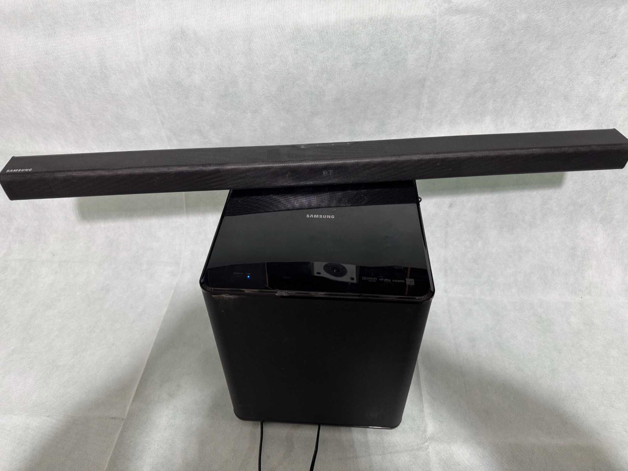 Саундбар - Samsung HW-H550 / CAM7