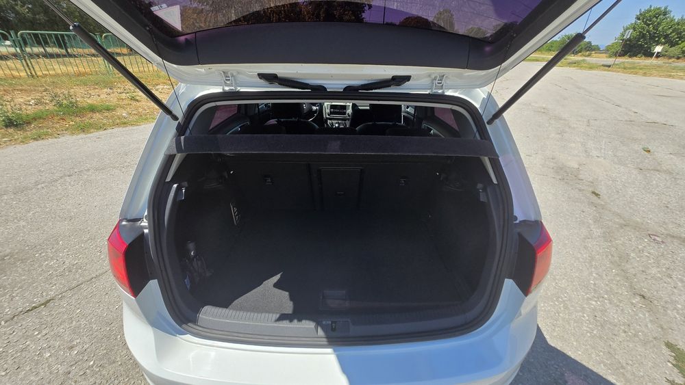 Volkswagen Golf TGI