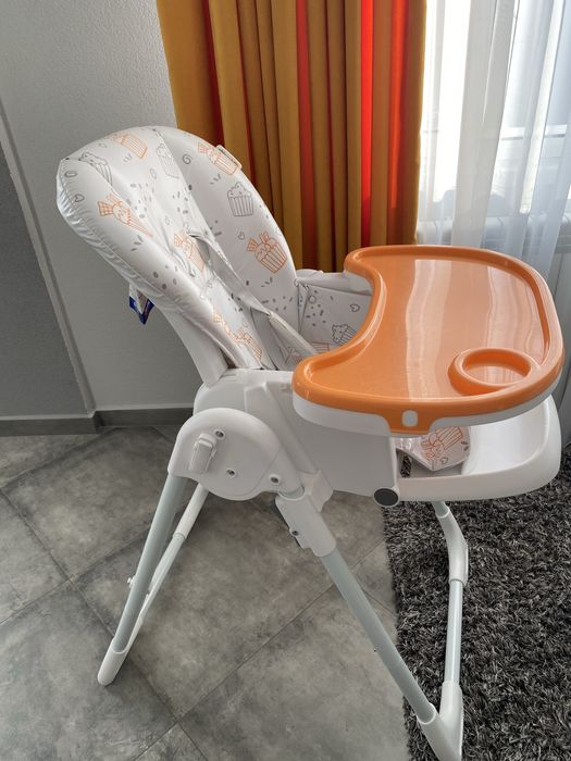 Детско столче за хранене на марката Chipolino