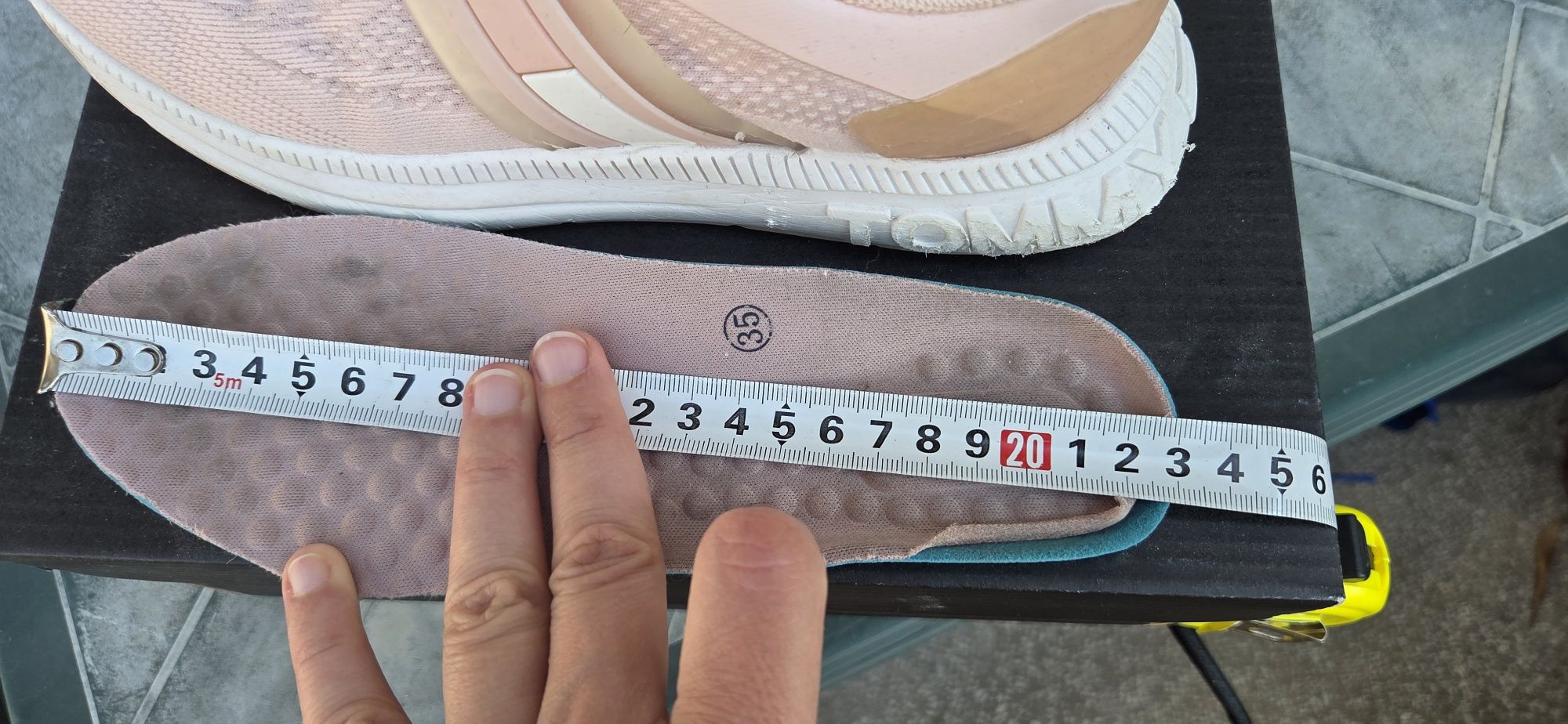 Маратонки Tommy Hilfiger 35 Nike 36