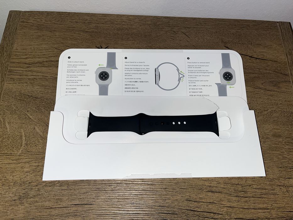 Apple Watch 10 - 46mm, GPS - Garantie Iulie 2027