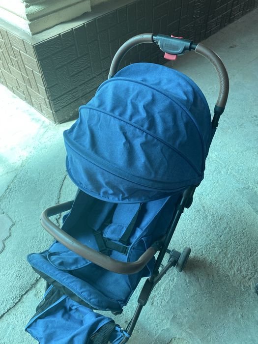 Продается детские коляски в хорошем цена оба за 15000