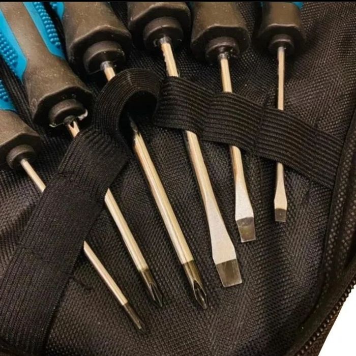 Набор отверток в чехле новые