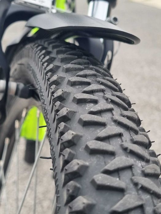 Rockrider ST100 XL, roti 27.5 cu portbagaj si aparatoare incluse