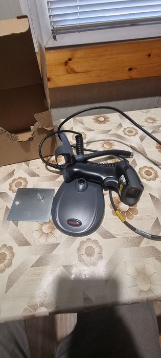 Баркод скенер Honeywell Voyager XP 1470g, 2D четец, USB, стойка, черен