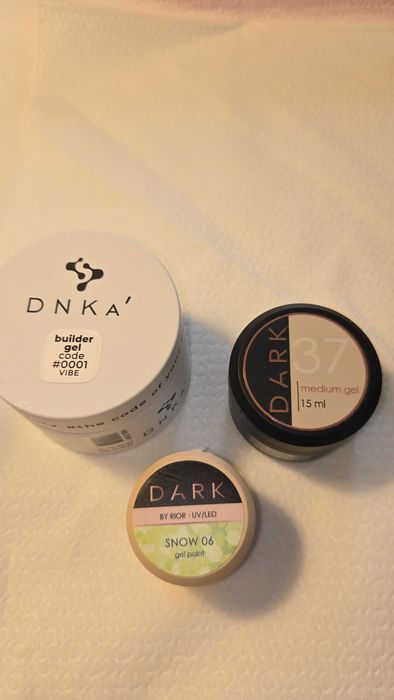 Гел лак за нокти DNK