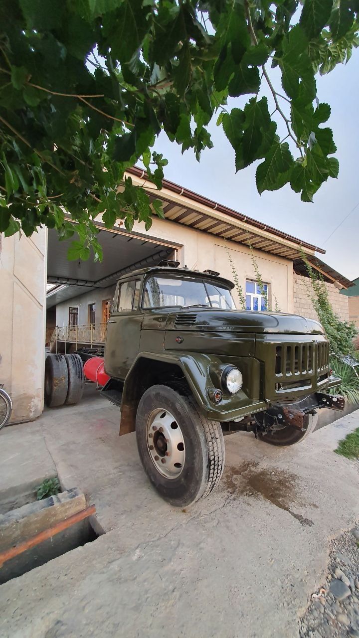 Zil 131 tyagach faqat naxtga