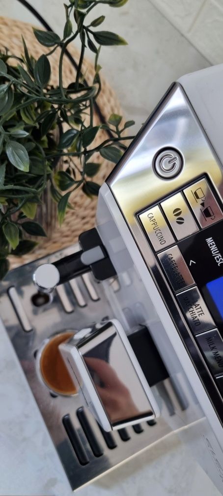 Кафемашина DELONGHI ELETTA CAPUCINO TOP | Делонги с гаранция и подарък