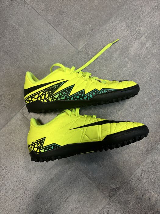 Зелени стоножки - Nike